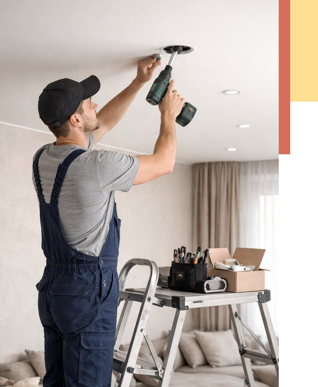 Установка и монтаж точечных светильников в натяжной потолок в Алейске от 1856 руб. | ОТДЕЛОЧНИК-Лук